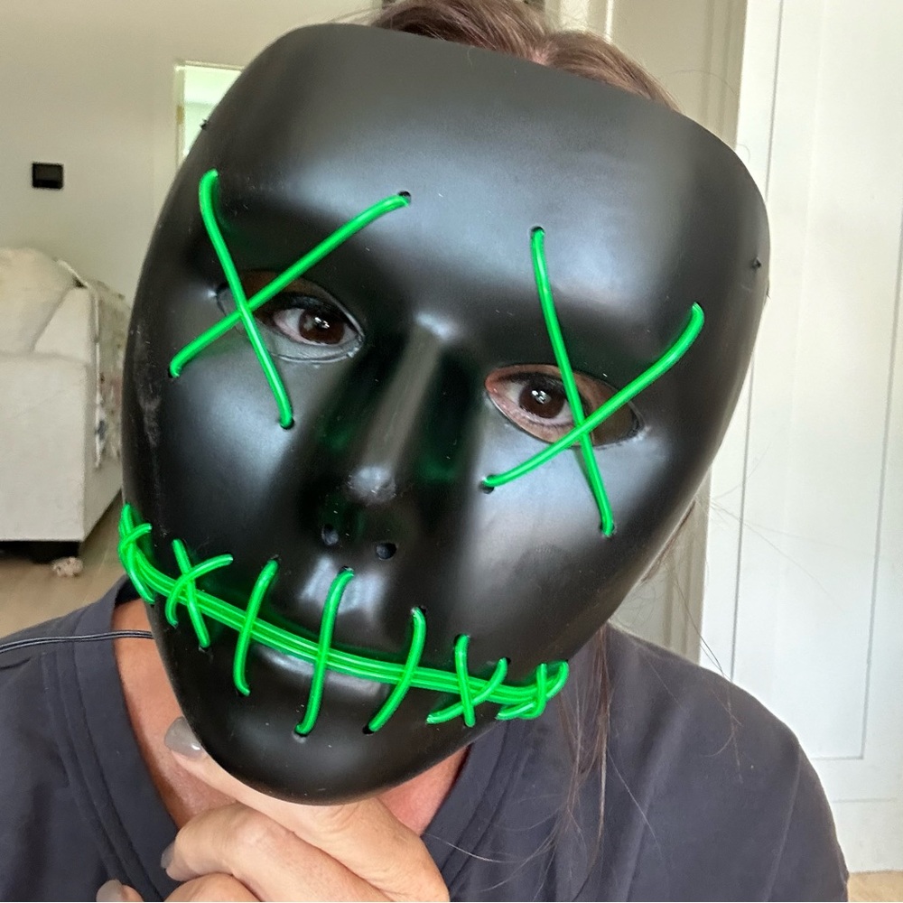 HALLOWEEN LIGHT UP LED MASK